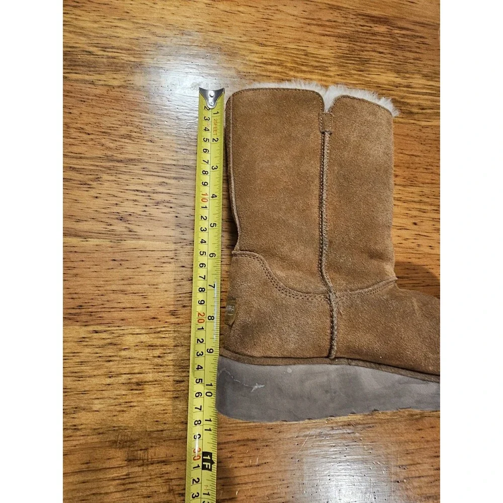 UGG Koolaburra Boot Womens Koola Short Fashion Size 7 Chestnut Brown